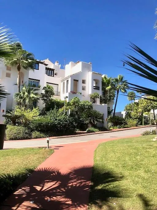 Precioso Y Acogedor Apartamento En Zona De Golf Estepona 0*,